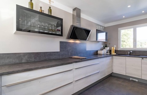 Preconil House | Cedelen by Interhome