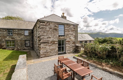 Talsarnau Cottage | CEFN GWYN, pet friendly, luxury holiday cottage in Harlech