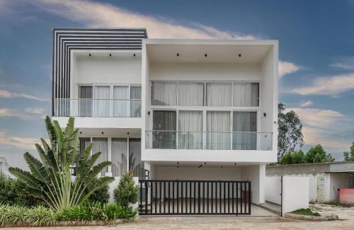 Doddaballapur Villa | Celestial Sapphire Villa Pvt Pool Veg food 4BHK