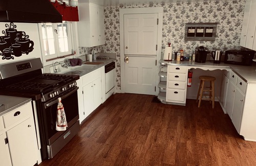 Conneaut Bed & Breakfast | Centennial Inn Bed & Breakfast