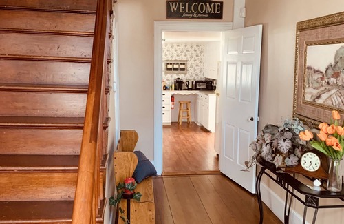 Conneaut Bed & Breakfast | Centennial Inn Bed & Breakfast