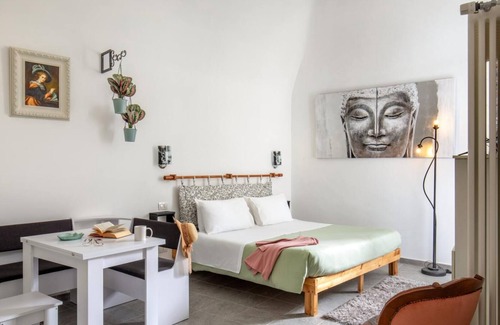 Lake Bracciano Apartment | Center and Slate Beach