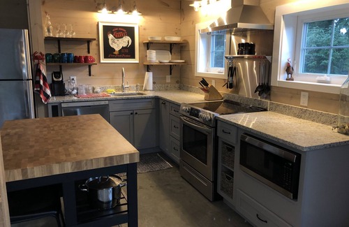 Clinton House | Center of CT shoreline.