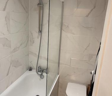 Addison Apartment | Central 1bedroom Apartment, connected via underground, overground and many bus routes