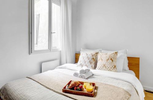 Quartier Sainte-Avoye Apartment | Central 1BR in Le Marais - Close to Notre-Dame - Paris Vacation Rentals