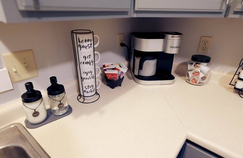 Near Northside House | Central 2BR in Butler-Tarkington/Walk to Red Line