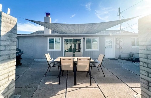 Rosemont West House | Central /3 BR 1 BA/Cozy/Fenced Yard/Carport