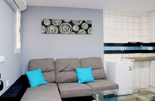 Conil de la Frontera City Center Apartment | Central 4 person apartment, Free Wi-Fi