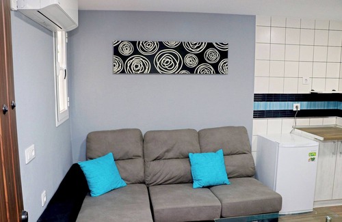 Conil de la Frontera City Center Apartment | Central 4 person apartment, Free Wi-Fi
