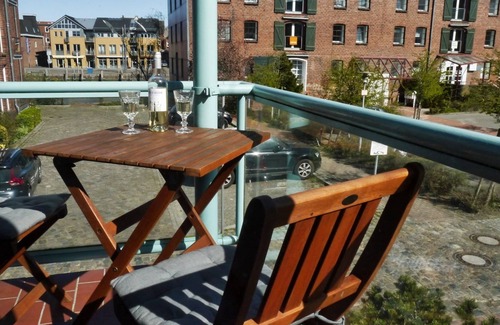 Zentrum Apartment | central apartment at Husum harbor with balcony