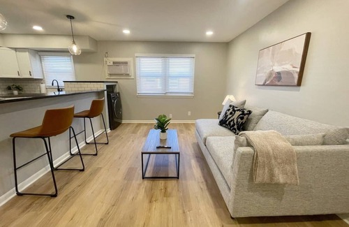 Joslyn Castle Apartment | Central Apartment by UNMC, Walk Everywhere