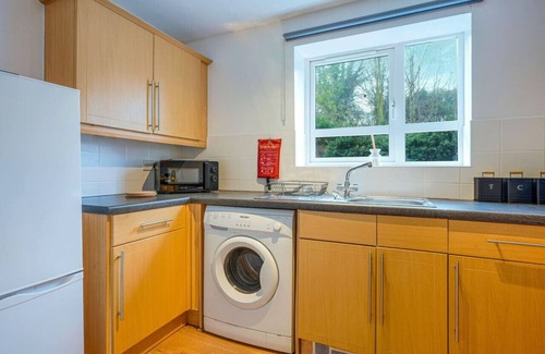 Coventry Apartment | Central Apartment - Free Parking & Fast Wifi