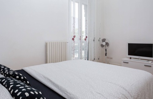 Centro Direzionale Apartment | CENTRAL AREA APARTMENT