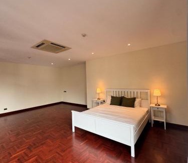 Bangkok Central Business District Villa | Central BKK Luxuxy Pool Villa 4BR