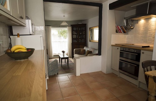 Bridport Cottage | Central Bridport, quiet cottage formerly part of officer's barracks