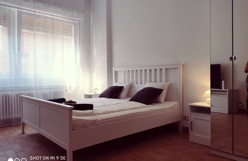 Belvaros - Lipotvaros Apartment | central budapest studio