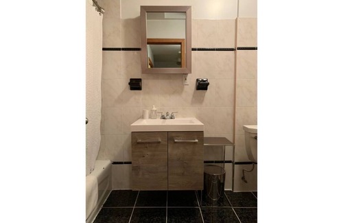 Boerum Hill Apartment | Central Carroll Gardens neighborhood, 2 bed duplex Apt.