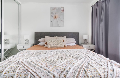 Long Jetty House | Central Coast Beach Breaks The Cottage