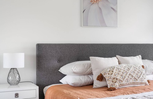 Long Jetty House | Central Coast Beach Breaks The Cottage
