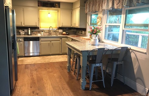 Atascadero House | Central Coast Getaway