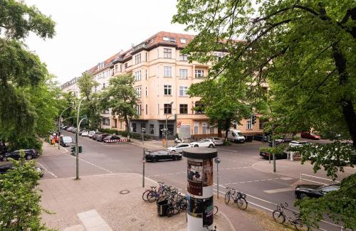 Charlottenburg-Wilmersdorf Apartment | Central Design Apartments at Ku´Damm