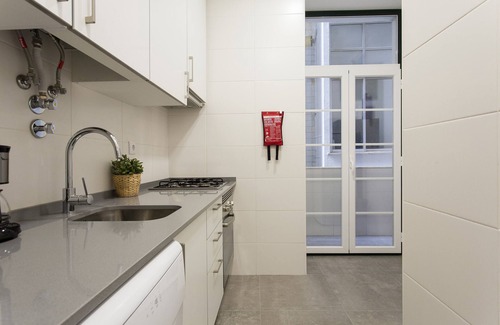 Santa Maria Maior Apartment | Central Downtown 3E up to 13guests by Central Hill