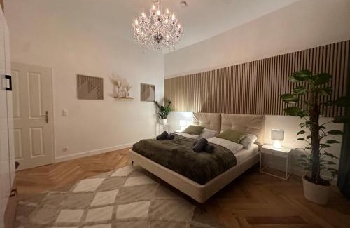 Altlerchenfeld Apartment | Central elegant Heritage Apartment with modern comfort