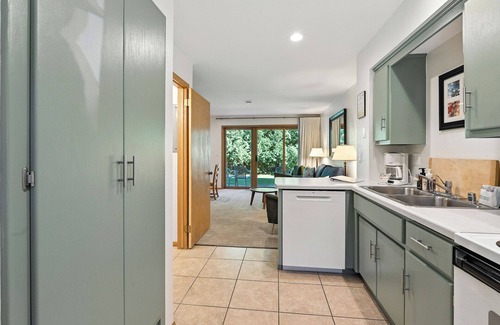 Fish Creek Condo | *Central Fish Creek* - Near Peninsula State Park and Shopping!