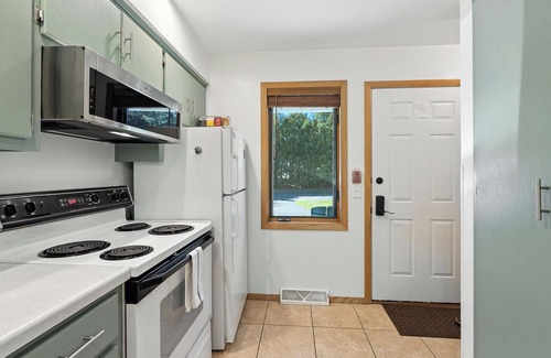 Fish Creek Condo | *Central Fish Creek* - Near Peninsula State Park and Shopping!