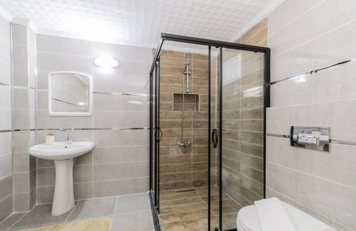 Antalya City Centre Apartment | Central Flat Close to the Beach in Muratpasa
