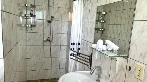 Julianadorp Apartment | Central - Gated - 2 Bedrooms - Near Beaches