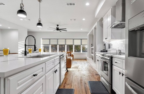 Lower Greenville House | Central Getaway+WalkScore85!Mins to DT+FreeParking