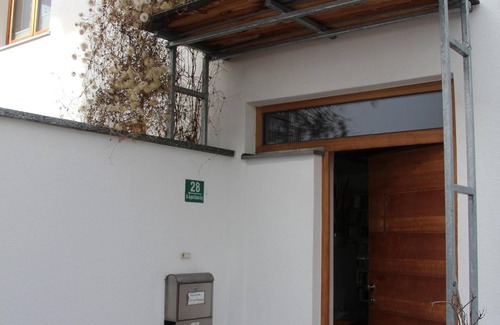 Murnau am Staffelsee House | Central holiday home in the countryside for families with and without pets