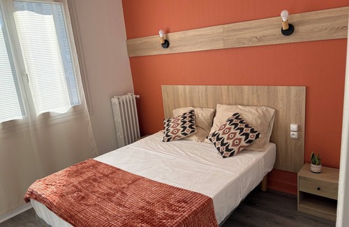 Saint-Priest Hotel | Central Hotel