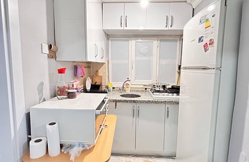 Bakırkoy House | Central house in Bakırköy – 5 Min to the Seaside & Close to Public Transport