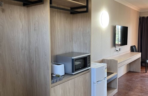 Long Jetty Hotel | Central Jetty Motel