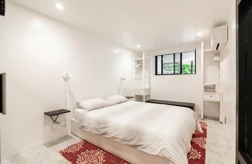 East Flatbush Apartment | Central Location Brooklyn Stay at Rem-Casa