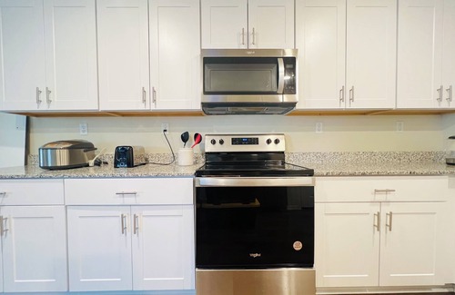 Wetmore House | Central Location Near BAMC JBSA-Fort Sam Randolph Riverwalk