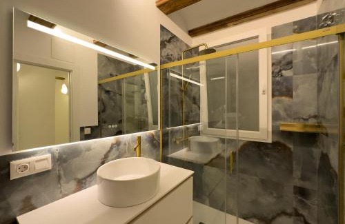 Valencia City Centre Apartment | Central Market - Ciutat Vella, exclusively for families - Mid-term