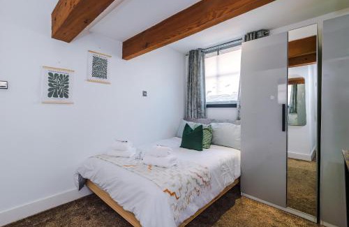 Manchester City Centre Apartment | Central MCR 2BR 2BA, Parking, WiFi, Full Kitchen