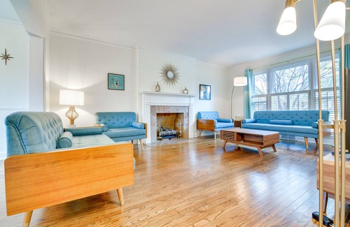 East Memphis Cottage | Central Memphis Home: MCM Decor, Walk to Midtown!