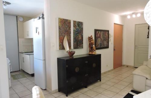 Saint-Denis Apartment | Central Montgaillard