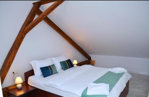 Oradea House | Central Nest parcare inclusa by Summer Smile