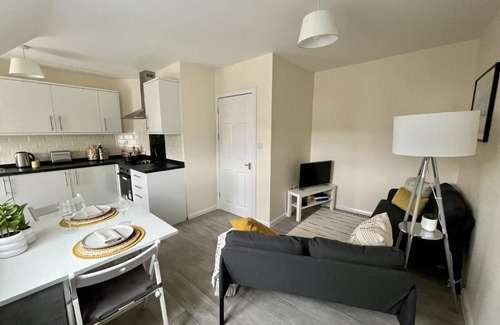 Cambridge Apartment | CENTRAL, newly refurb 2 bed flat with FREE PARKING