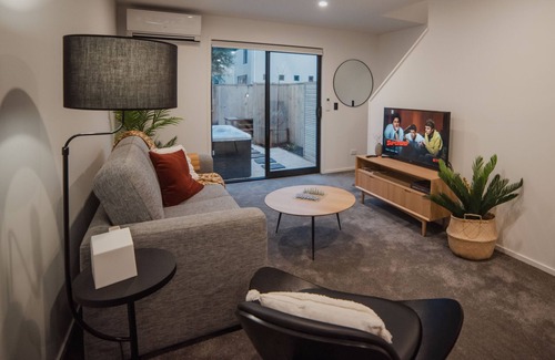 Riccarton House | Central Park Hideout