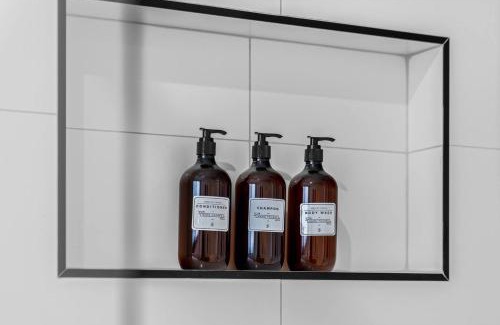 Beechworth Apartment | Central Studio in new townhouse