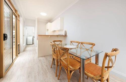 Albury House | Central Style at the Gardens