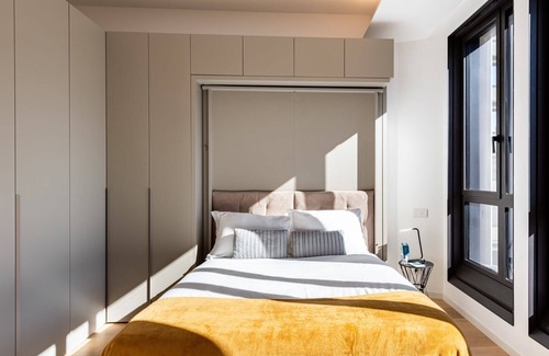 San Babila Apartment | Central tower II - Studio Apartment, Sleeps 2