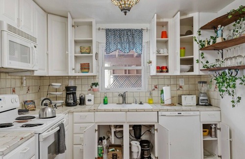 Keeling House | Central Tucson Gem | Short Drive to UofA & DT