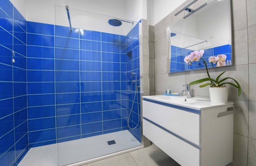 Porto Ercole Apartment | Central, with a large garden